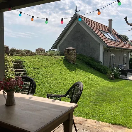 Feriehus Lilianne Vendeghaz Lovas
